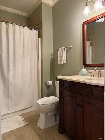 10070 Butternut Drive, Middlebury, IN 46540