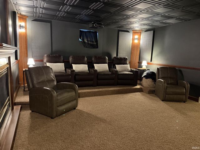 10070 Butternut Drive, Middlebury, IN 46540