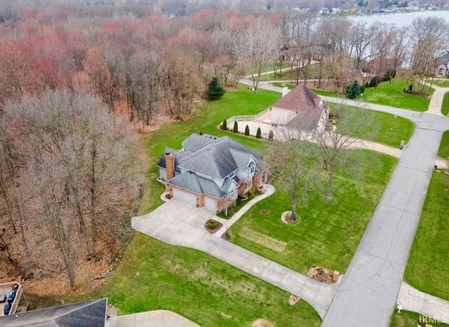 10070 Butternut Drive, Middlebury, IN 46540