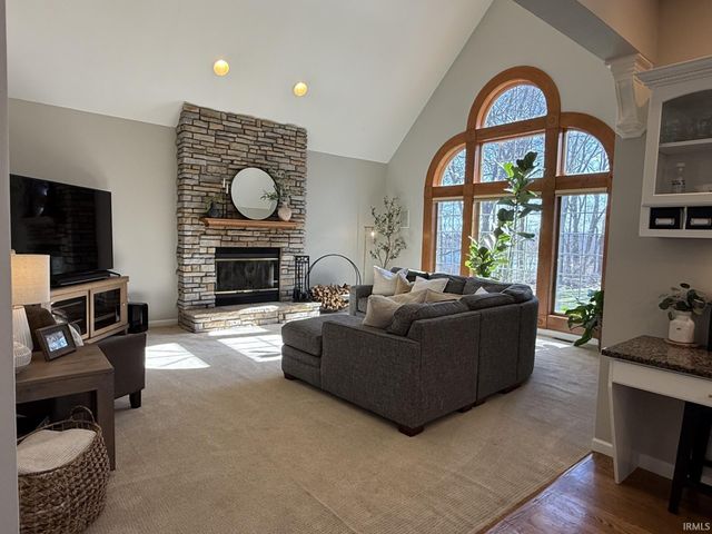 10070 Butternut Drive, Middlebury, IN 46540