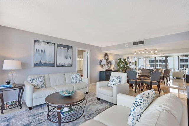 4200 N Ocean Drive 2-903, Singer Island, FL 33404