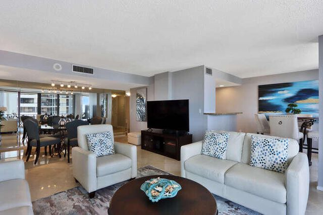 4200 N Ocean Drive 2-903, Singer Island, FL 33404