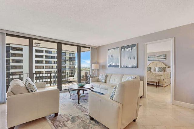 4200 N Ocean Drive 2-903, Singer Island, FL 33404