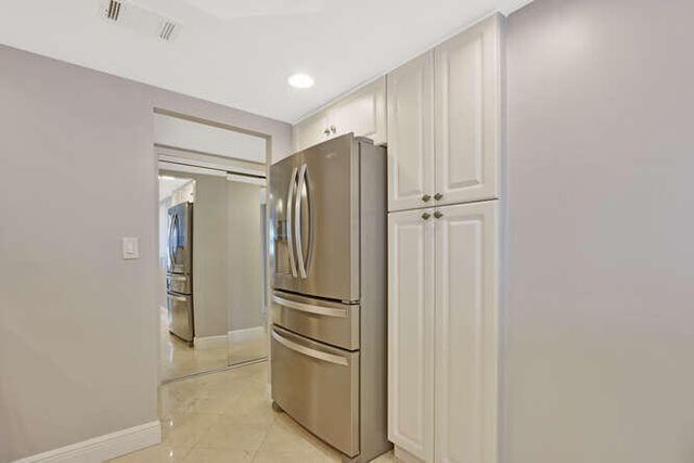 4200 N Ocean Drive 2-903, Singer Island, FL 33404