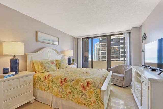 4200 N Ocean Drive 2-903, Singer Island, FL 33404