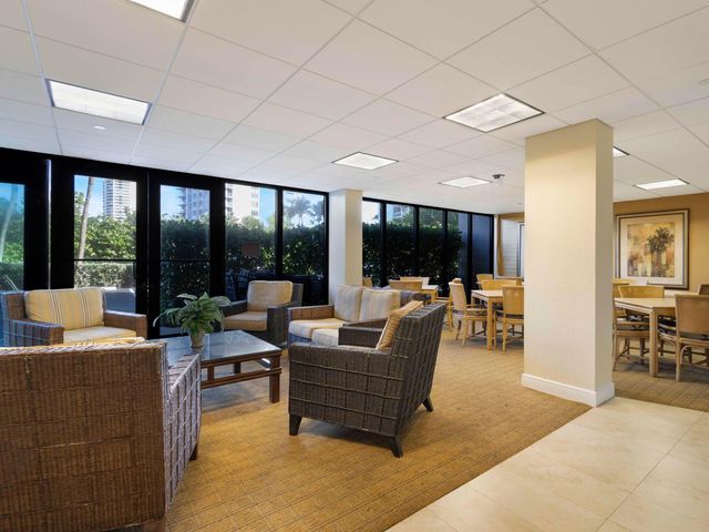 4200 N Ocean Drive 2-903, Singer Island, FL 33404