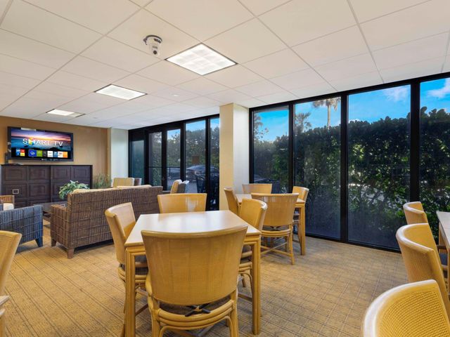 4200 N Ocean Drive 2-903, Singer Island, FL 33404