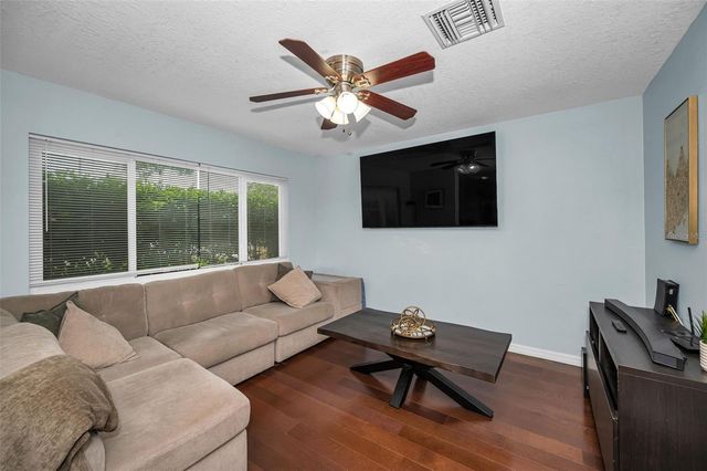 1760 E ORANGESIDE ROAD, Palm Harbor, FL 34683