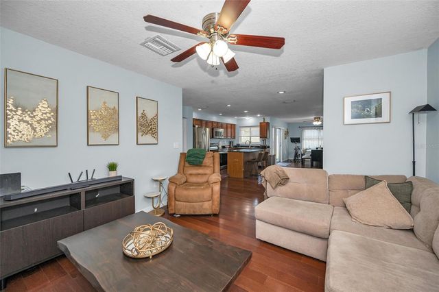 1760 E ORANGESIDE ROAD, Palm Harbor, FL 34683