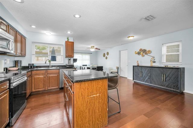 1760 E ORANGESIDE ROAD, Palm Harbor, FL 34683