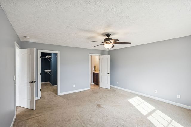 5453 Hillsboro Viola Rd, Manchester, TN 37355