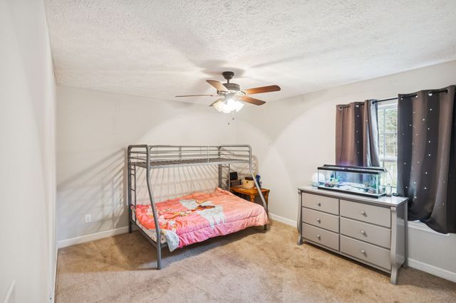 5453 Hillsboro Viola Rd, Manchester, TN 37355