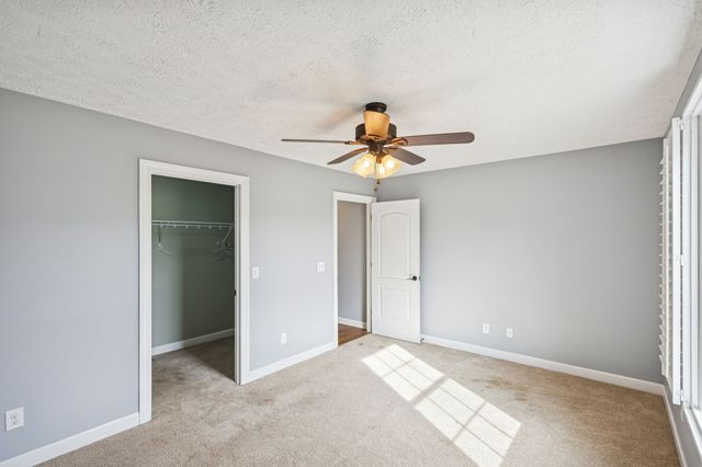 5453 Hillsboro Viola Rd, Manchester, TN 37355