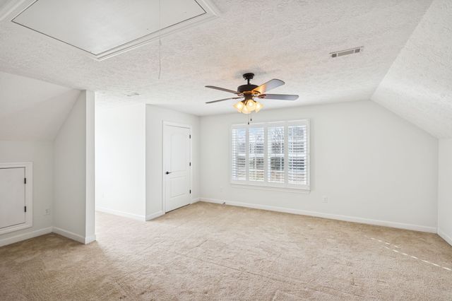 5453 Hillsboro Viola Rd, Manchester, TN 37355