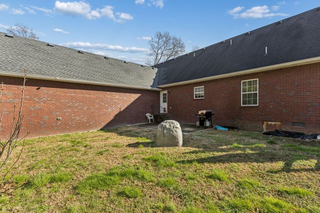 5453 Hillsboro Viola Rd, Manchester, TN 37355