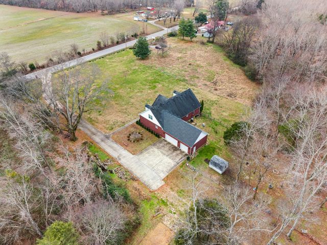 5453 Hillsboro Viola Rd, Manchester, TN 37355