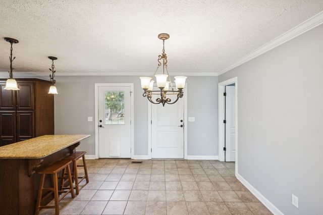 5453 Hillsboro Viola Rd, Manchester, TN 37355