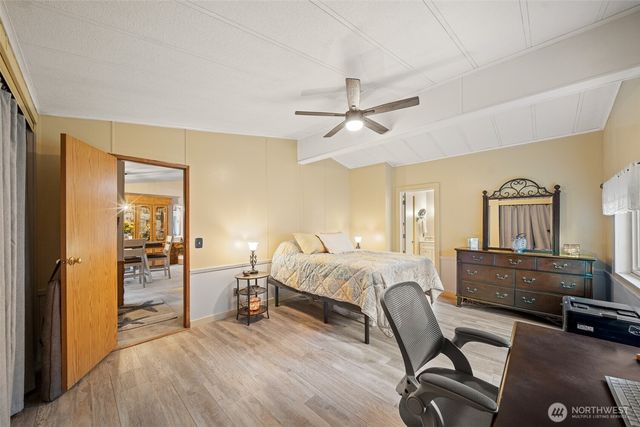 6605 Boston Harbor Road NE, Olympia, WA 98506