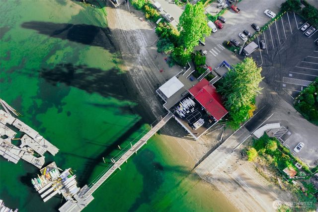 6605 Boston Harbor Road NE, Olympia, WA 98506