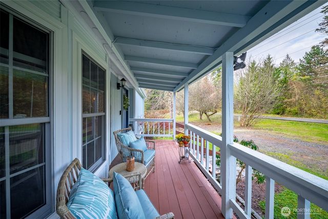 6605 Boston Harbor Road NE, Olympia, WA 98506