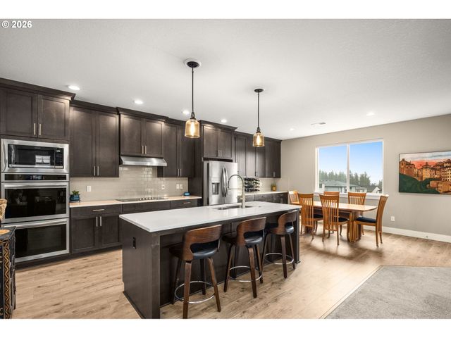 15144 Sw DEEPBROOK Ln, Portland, OR 97224