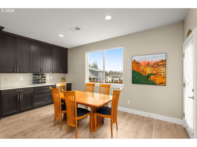 15144 Sw DEEPBROOK Ln, Portland, OR 97224