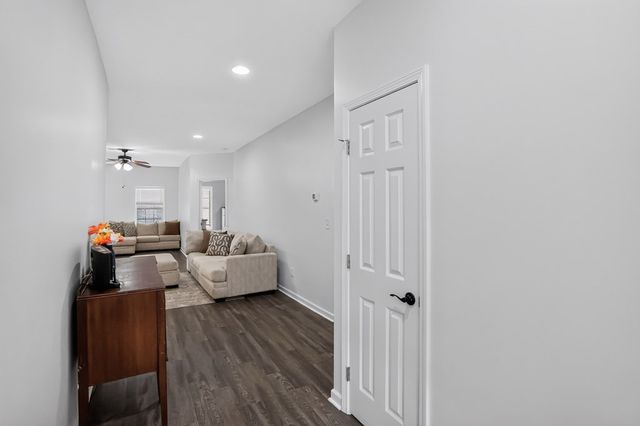 198 Towne Villas Drive, Jasper, GA 30143