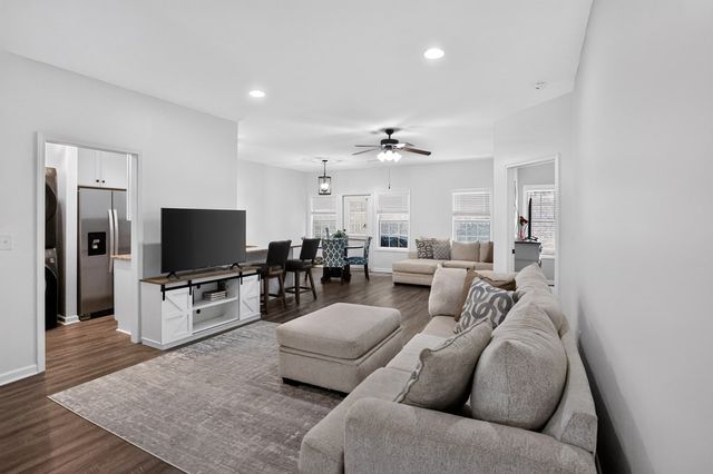 198 Towne Villas Drive, Jasper, GA 30143