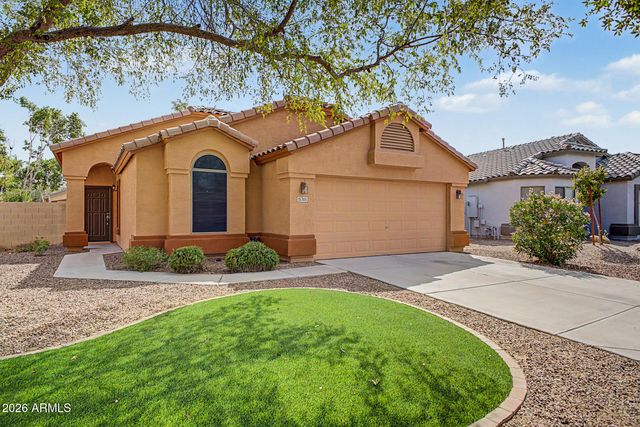 15745 W LATHAM Street, Goodyear, AZ 85338