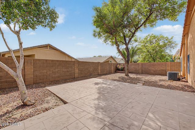 15745 W LATHAM Street, Goodyear, AZ 85338