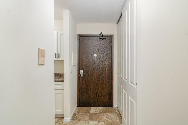 2616 Harriet Avenue 303, Minneapolis, MN 55408