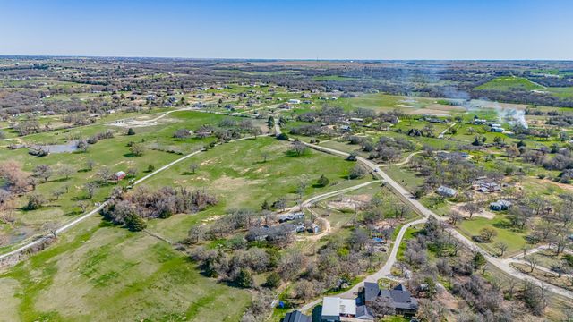 178 County Road 4372, Decatur, TX 76023