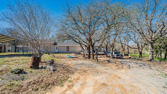178 County Road 4372, Decatur, TX 76023