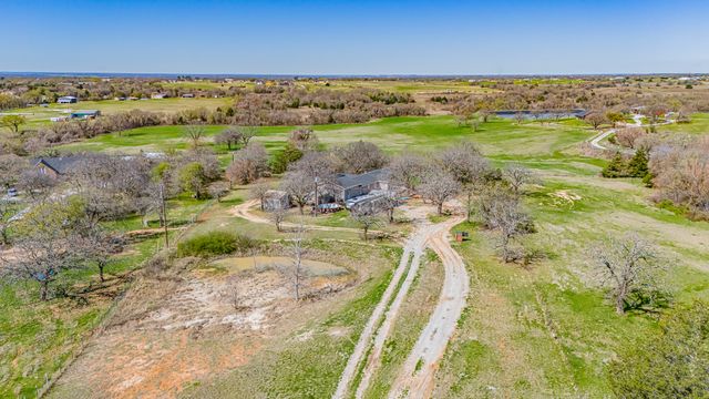 178 County Road 4372, Decatur, TX 76023