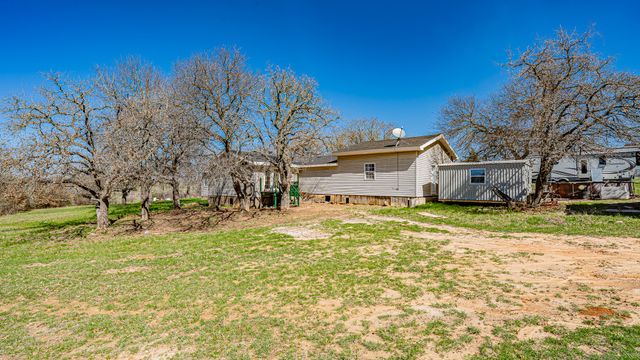 178 County Road 4372, Decatur, TX 76023