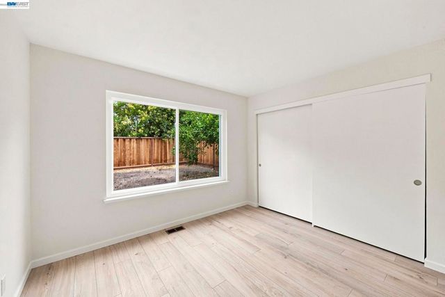 801 Lippert Ave, Fremont, CA 94539