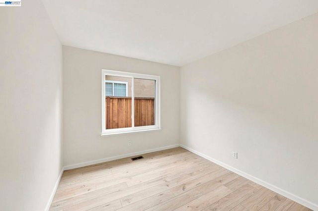 801 Lippert Ave, Fremont, CA 94539