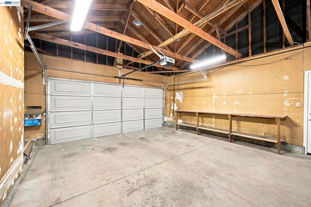 801 Lippert Ave, Fremont, CA 94539