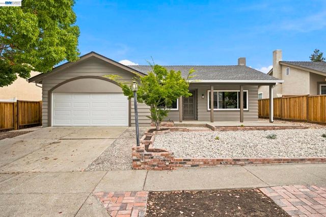 801 Lippert Ave, Fremont, CA 94539