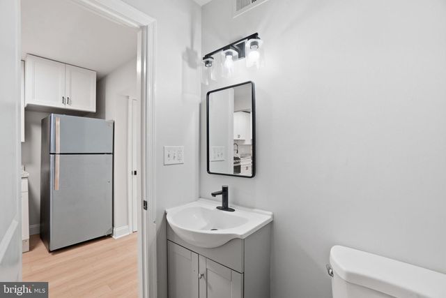 1250 QUEEN ST NE, Washington, DC 20002