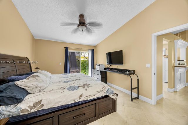 470 SE 21st Lane, Homestead, FL 33033