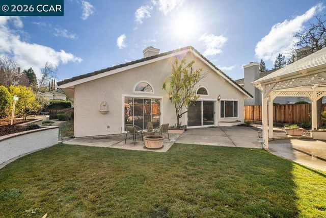 4283 Knollview Dr, Danville, CA 94506