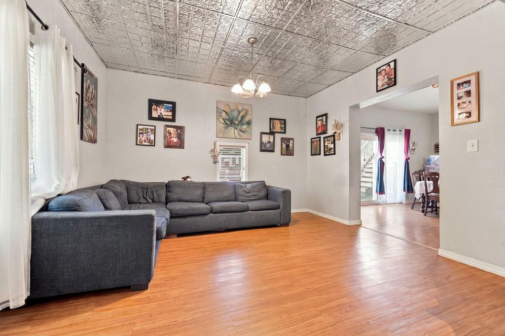 204 Acker Street E, Saint Paul, MN 55117 — photo 4
