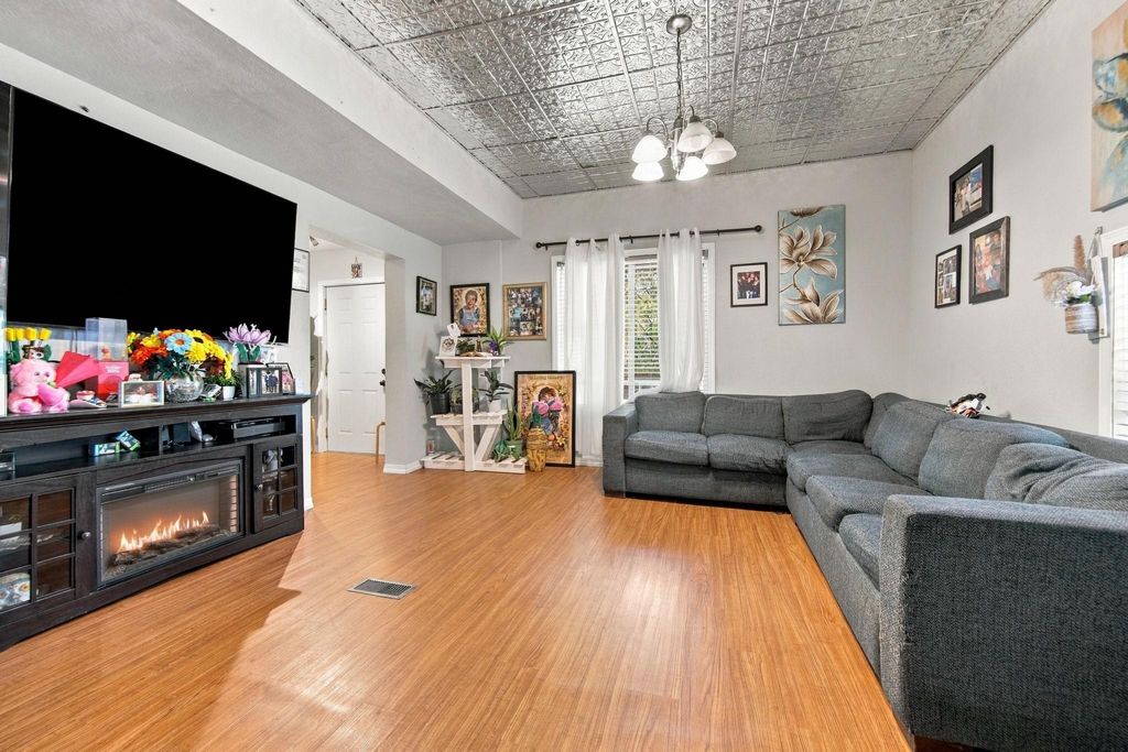 204 Acker Street E, Saint Paul, MN 55117 — photo 5
