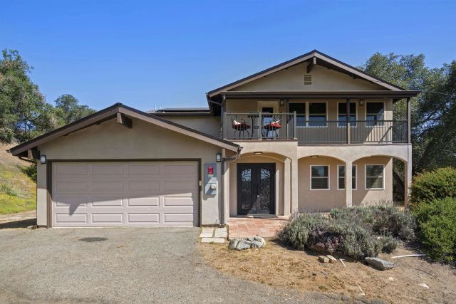 885 Eldorado Drive, Escondido, CA 92025