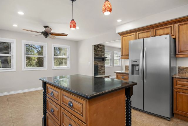 885 Eldorado Drive, Escondido, CA 92025