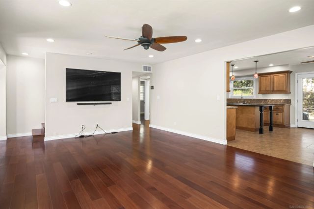 885 Eldorado Drive, Escondido, CA 92025
