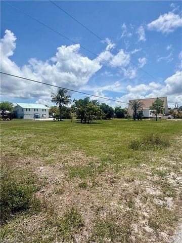 3780 Snow Bird LN, St. James City, FL 33956
