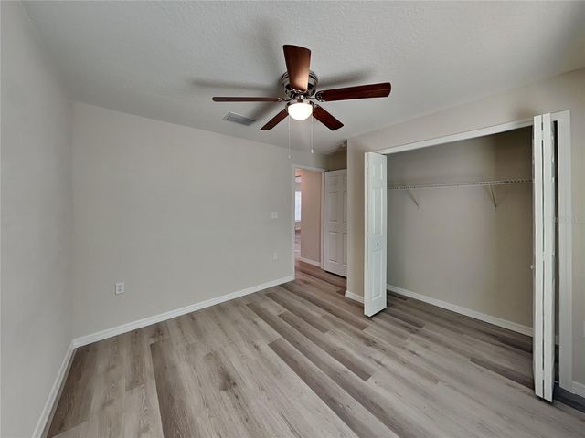 27 PINE CIRCLE, Ocala, FL 34472