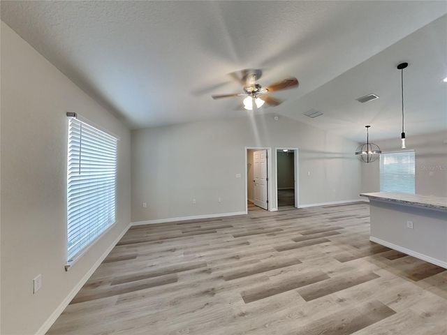 27 PINE CIRCLE, Ocala, FL 34472